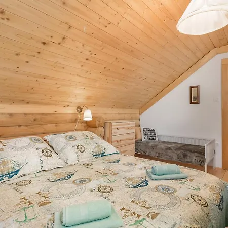 Chalet Mountain Family Nola Ivano