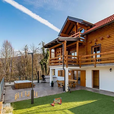 Mountain Family Nola Ivano